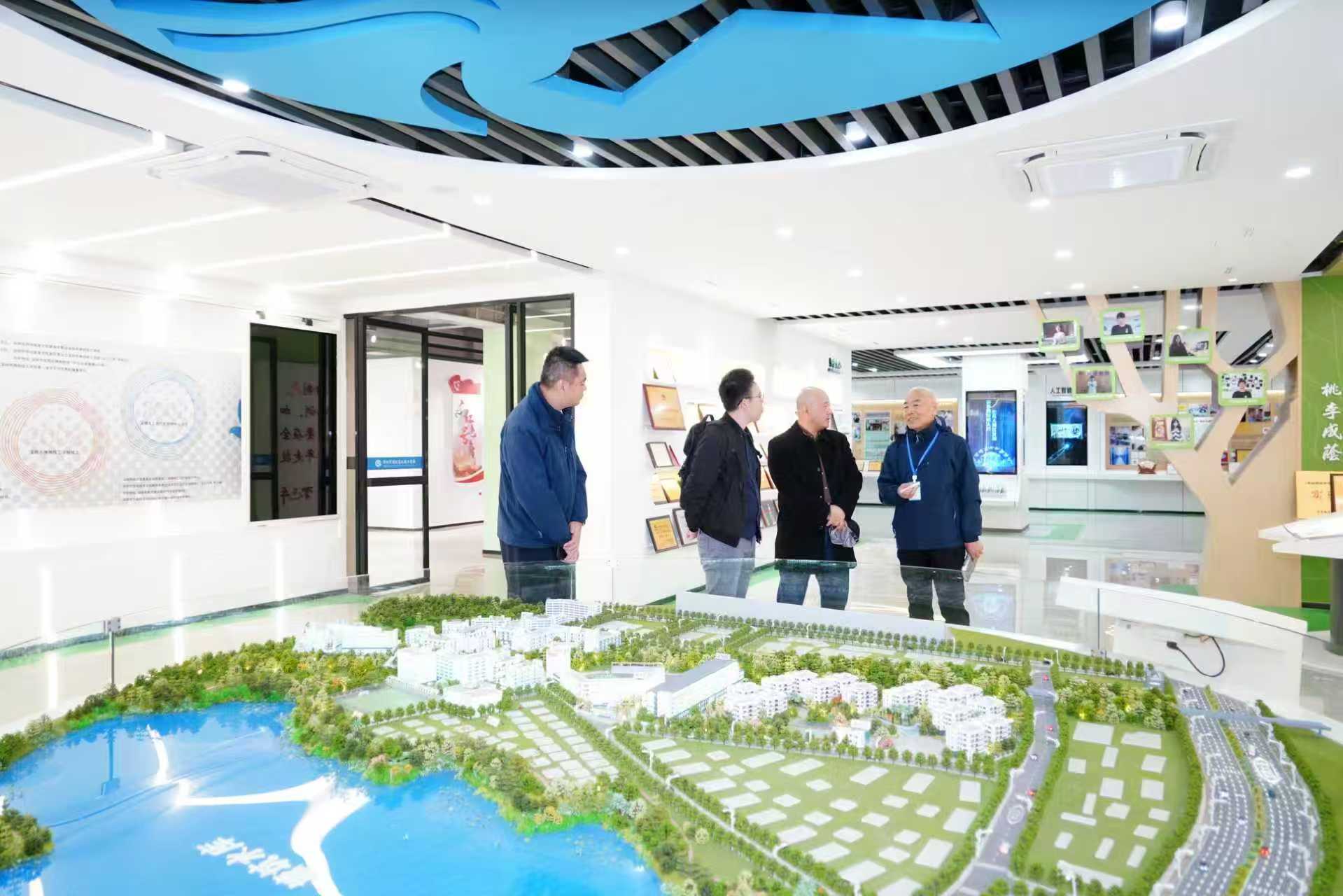 de384508db2645595fa289c03937f63f.jpg de384508db2645595fa289c03937f63f.jpg